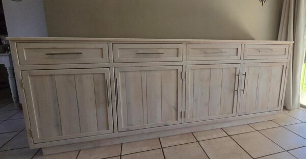 Large TV Unit 4 drawers 4 cupboards light wood