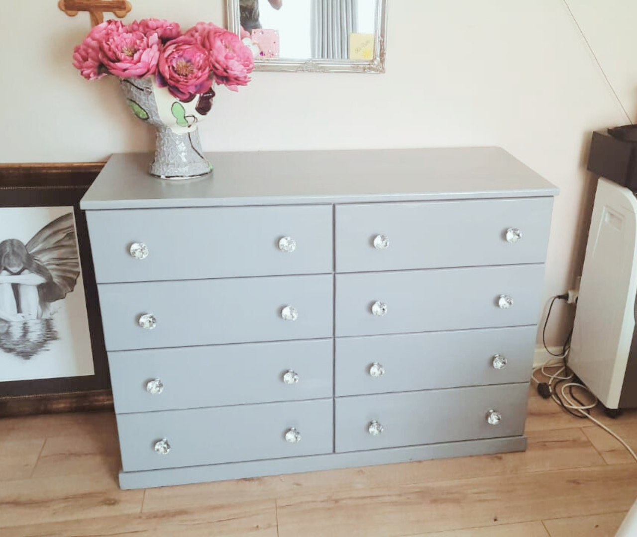 8 grey drawer set