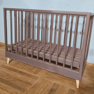Alice Crib in stock